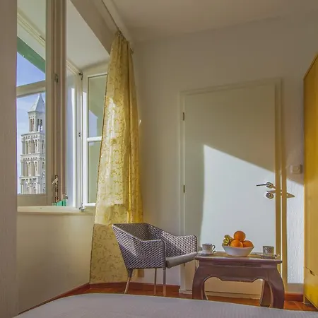 Apartment Sunny In Diocletian Tower *
