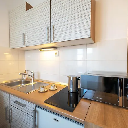 Apartment Sunny In Diocletian Tower