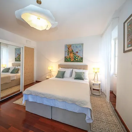 Apartmán Diocletian Tower - Bella Vista & Palazzo Split