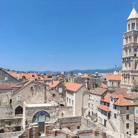 Diocletian Tower - Bella Vista & Palazzo Split