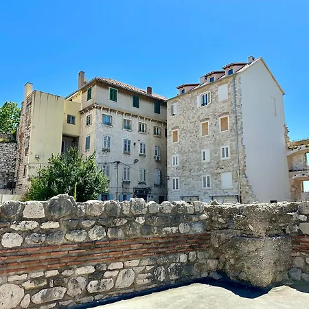 Diocletian Tower - Bella Vista & Palazzo Lägenhet *